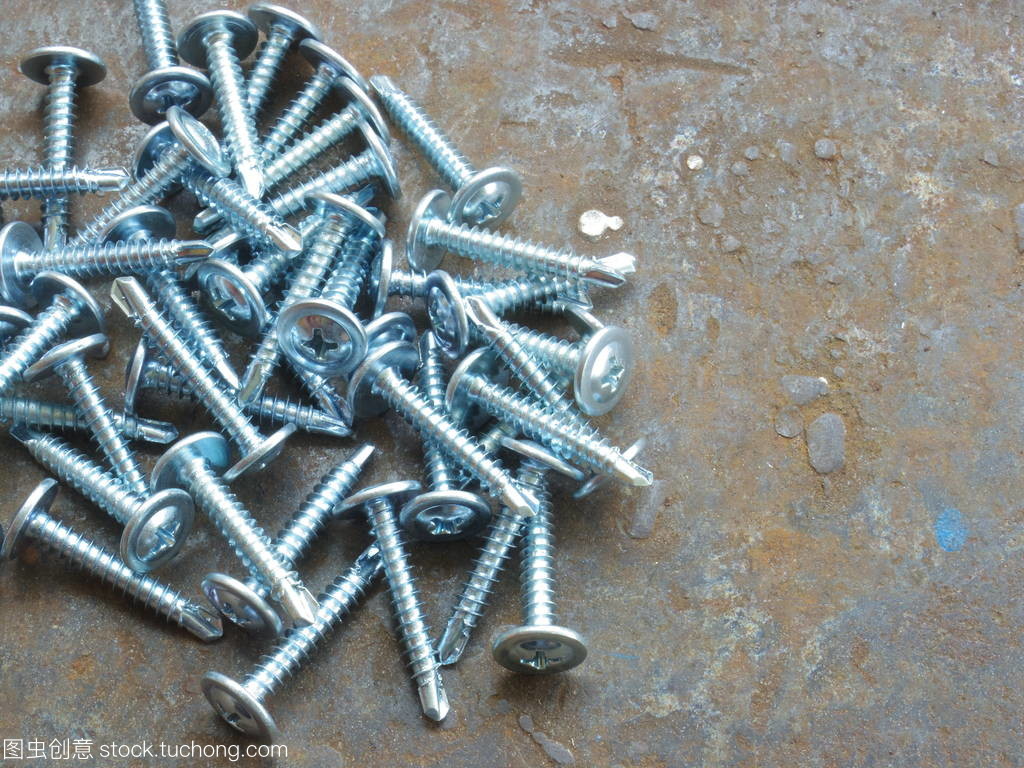 建筑用金屬螺絲與配件制造的重要性與發(fā)展趨勢